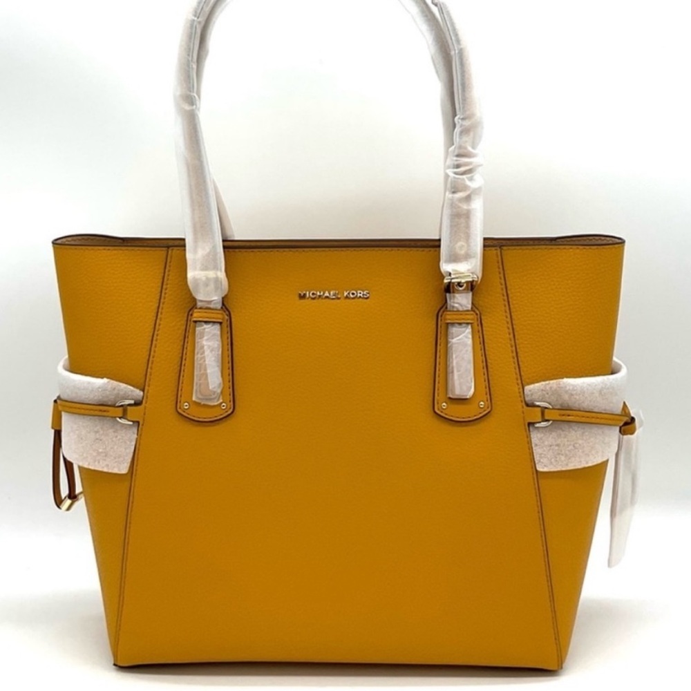 Michael Kors Voyager EW Tote Bag Leather Marigold - Picture 2 of 9